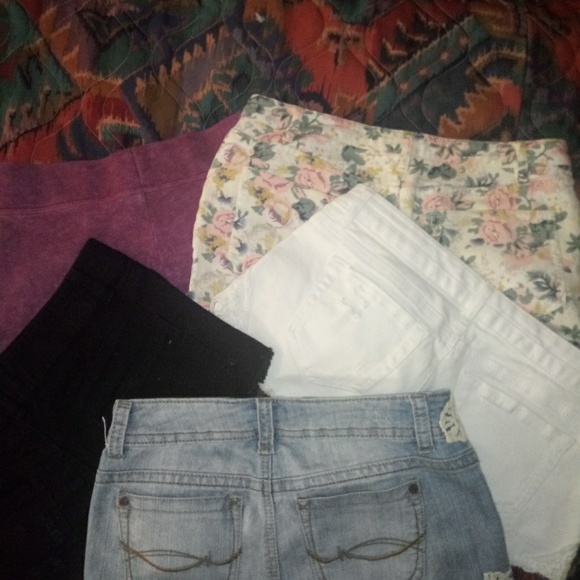 Shorts bundle - Picture 2 of 8